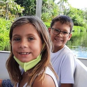 Meet your Posher, Danielle